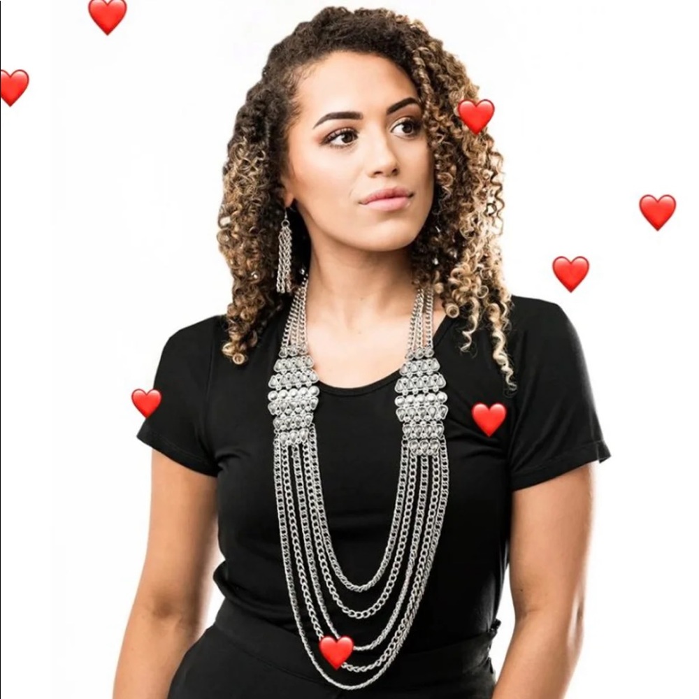 🔥🔥🔥THE ERIKA- Paparazzi- Zi Collection 2019 RETIRED AND SOLD OUT